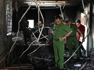 Điều tra rõ vụ cháy nhà khiến 4 người trong gia đình chết thảm