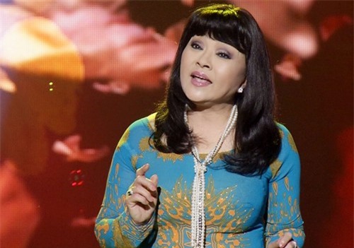 Việt Hương cúi đầu xin lỗi, Hương Lan viết "tâm thư"