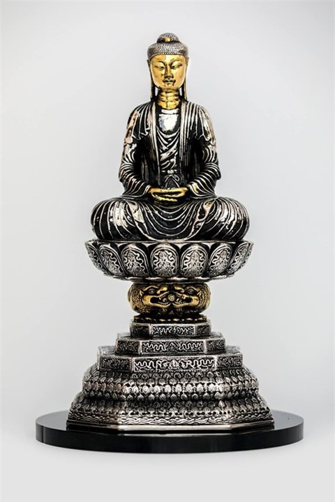 Chủ tịch nước Trần Đại Quang tặng Nhà vua và Hoàng hậu Nhật Bản món quà đặc biệt