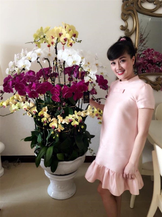 Hương Lan 'dạy dỗ' Việt Hương, Vân Dung lên tiếng bênh vực