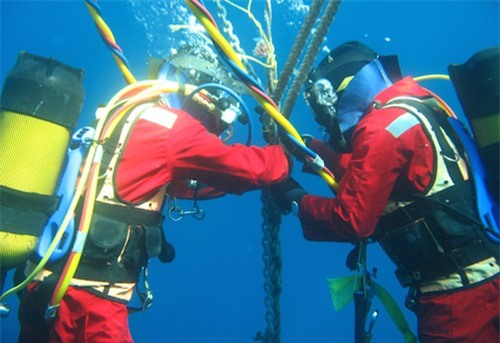 AAG chưa khắc phục xong lỗi, cáp quang IA lại gặp sự cố