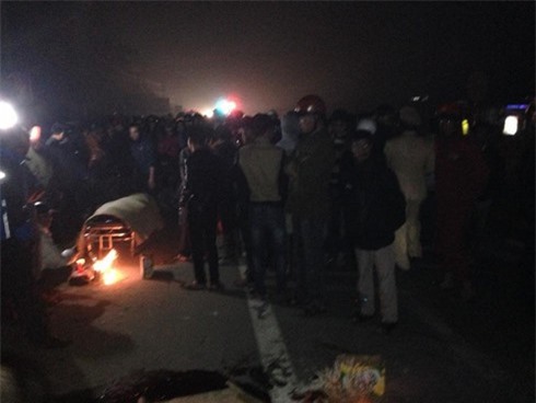 Hà Tĩnh: Xe container tông 3 học sinh lớp 11 tử vong tại chỗ