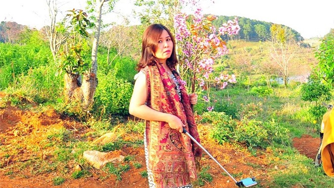 Tin mới nhất vụ bẻ hoa anh đào ở Đà Lạt gây xôn xao