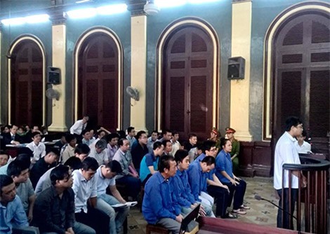 64 bị cáo trong đường dây đánh bạc xuyên quốc gia lên tới 300 tỷ