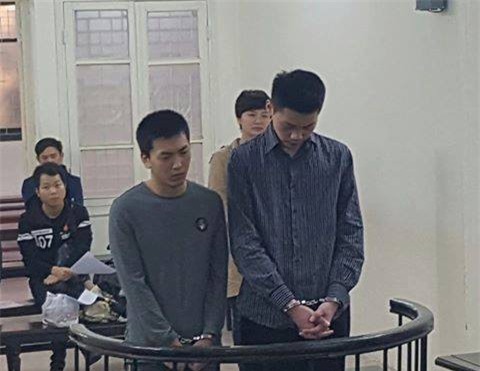 Hai người Trung Quốc dùng thẻ ATM giả rút hàng trăm triệu trong đêm