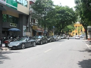 Phố Nguyễn Gia Thiều chính thức đỗ xe theo ngày chẵn lẻ