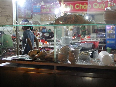 Trung úy công an bị giang hồ chém nhập viện