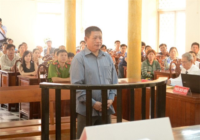 Trung tá công an Campuchia bắn người tử vong hầu tòa