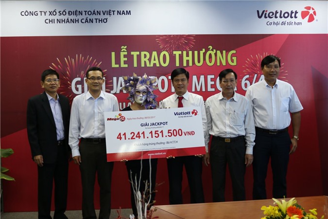 Ngày 8/3, Vietlott trao giải 41 tỷ đồng cho nữ khách ở Sóc Trăng