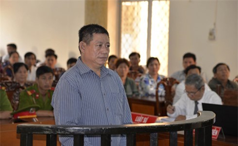 Vì sao trung tá Campuchia bắn chết người thoát án tử?