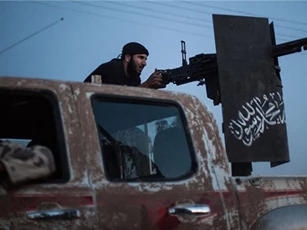 Một loạt thủ lĩnh IS tháo chạy khỏi Raqqa, Syria