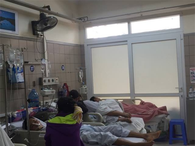 Ngộ độc rượu gia tăng: "Truy" cơ sở bán methanol tại Hà Nội 