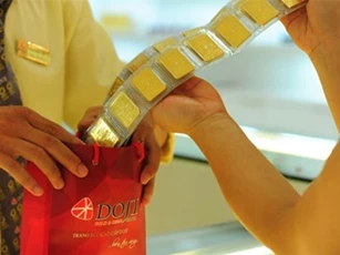 Vàng SJC chạm đáy hơn 5 tuần