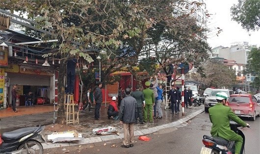 Hà Nội xử phạt lấn chiếm vỉa hè: Người dân tự giác chấp hành