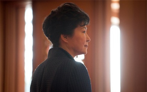 Bị phế truất, bà Park Geun-Hye suy sụp 