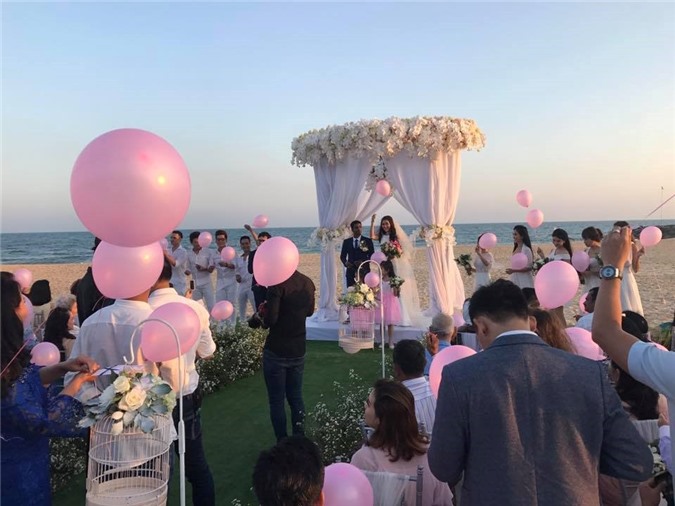 Chùm ảnh "mãn nhãn" trong đám cưới Nguyệt Ánh 