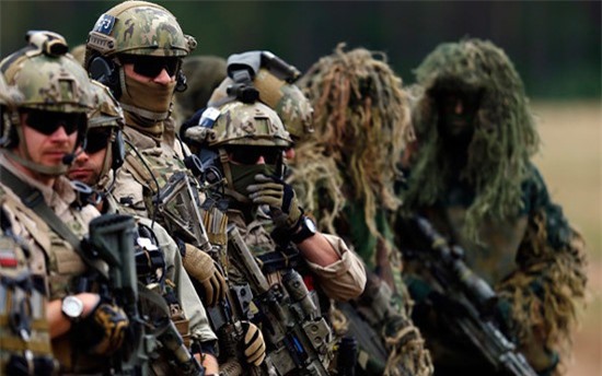 Thành viên NATO "lục đục" phản đối đưa binh sĩ đến biên giới Nga