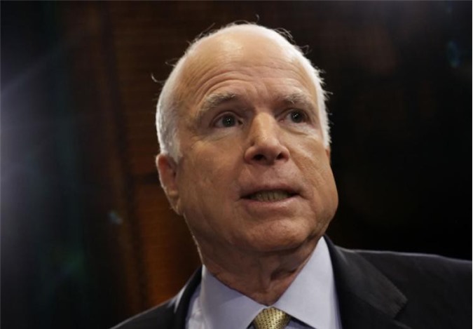 Tổng thống Hàn Quốc bị phế truất, McCain lên liếng