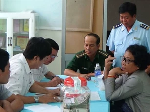 Khởi tố vụ người phụ nữ Campuchia vận chuyển 8kg vàng vào Việt Nam