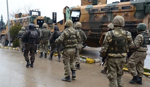 Quân đội TNK ép dân thường Syria gia nhập phiến quân?