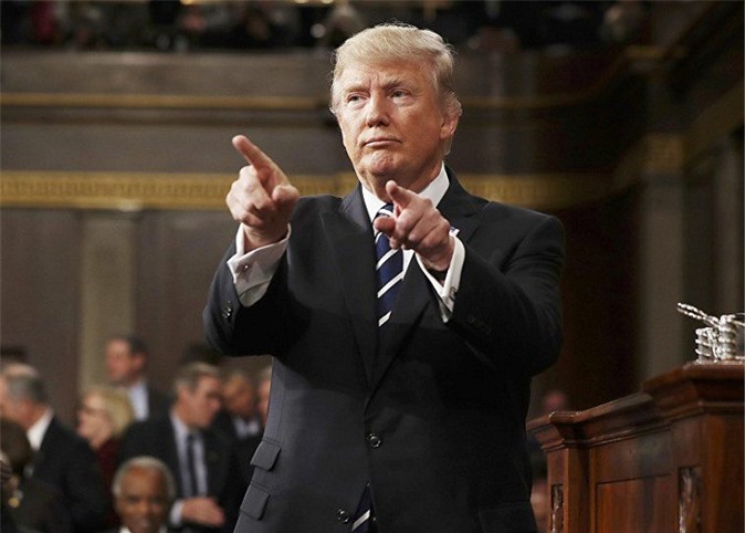 Tổng thống Mỹ Trump ký nghị định tổ chức quyền hành pháp