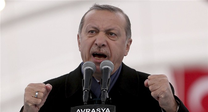 Tổng thống Thổ Nhĩ Kỳ chỉ trích bà Merkel hỗ trợ khủng bố