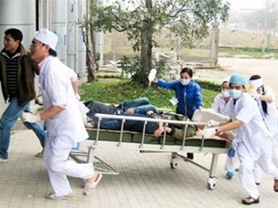 17 người nghi ngộ độc cấp cứu sau khi ăn cưới ở Thái Nguyên