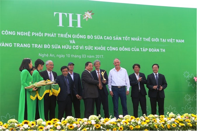 5 điều chỉ có ở trang trại bò sữa hữu cơ TH true MILK