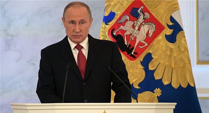 Tổng thống Nga Putin nghĩ gì về chế độ quân chủ?