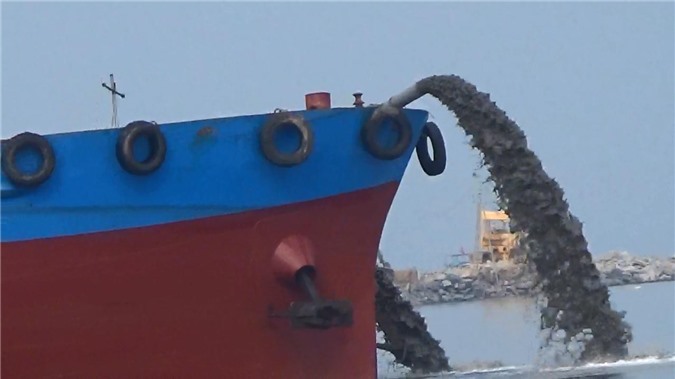 Cát lậu tung hoành trên đường biển từ Quảng Nam ra TP. Đà Nẵng