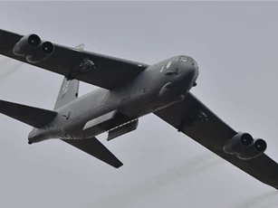 Mỹ điều loạt "pháo đài bay" B-52 tới Syria không kích