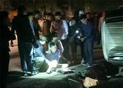 Công an Hà Nội nổ súng truy bắt kẻ "ôm" 100 bánh heroin