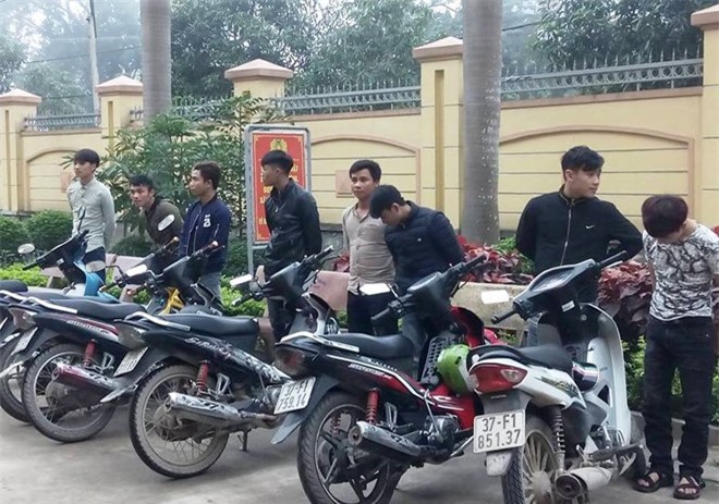 Xử nghiêm nhóm thanh niên đi xe lạng lách, đánh võng trên quốc lộ