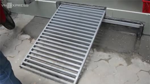 Bậc tam cấp di động đắt khách sau xử lý vi phạm vỉa hè