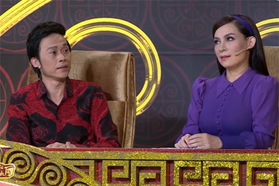 Liên tục bị Hoài Linh 'sửa lưng', Phi Nhung 'ấm ức' đòi làm khán giả