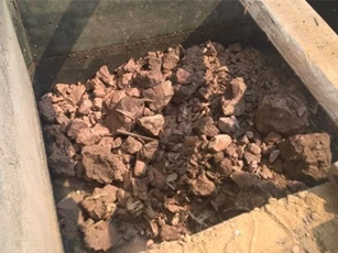 Thanh Hóa: Bàng hoàng phát hiện bộ hài cốt dưới bể phốt