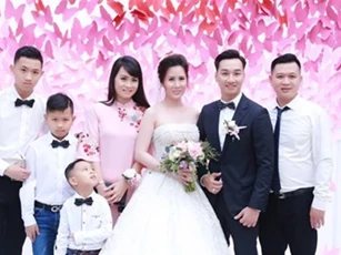 Hàng loạt sao Việt đến mừng đám cưới Thành Trung