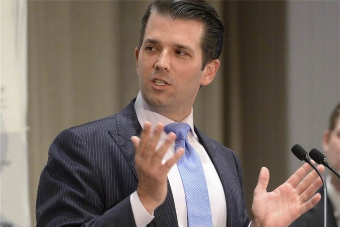 Khủng bố ở Anh: Phê phán Thị trưởng London, con trai Trump bị 'ném đá"