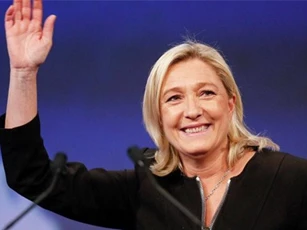 Bà Marine Le Pen thăm Nga theo lời mời của ai?