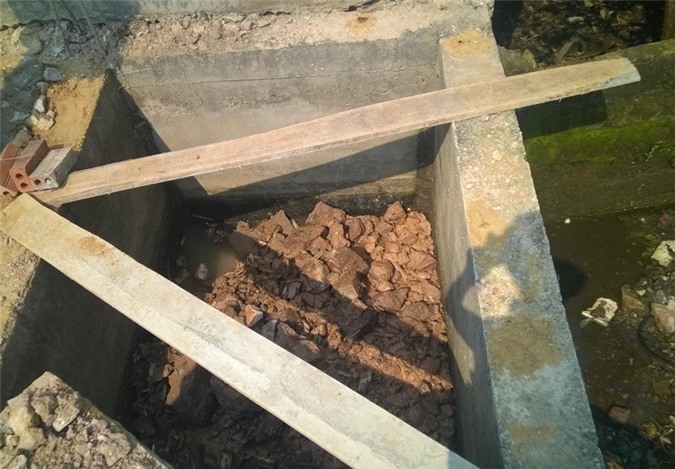 Phát hiện hài cốt dưới bể phốt: Dấu hiệu bất thường
