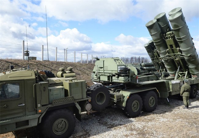 Thổ Nhĩ Kỳ tính mua 2 khẩu đội tên lửa S-400 của Nga