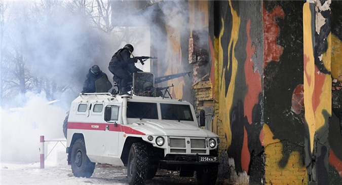 IS nhận trách nhiệm vụ tấn công căn cứ Cận vệ quân ở Chechnya