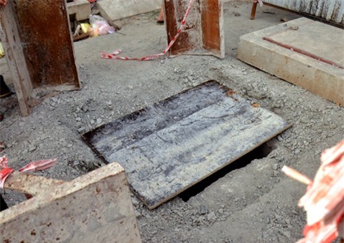 Thông tin mới nhất vụ người bắt xe buýt lọt hố ga tử vong