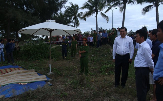 Xót xa 3 học sinh lớp 9 chết đuối thương tâm trên biển