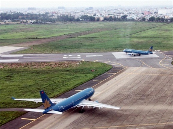 Lại đề xuất đầu tư gần 1.000 tỷ để đuổi chim ở sân bay