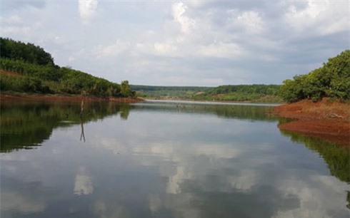 4 học sinh đuối nước, cha mẹ khóc ngất nhìn thi thể con