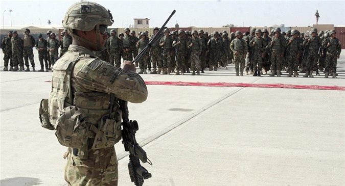 Thành viên NATO tăng chi phí quốc phòng cho "vừa lòng" Mỹ