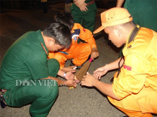 9 thuyền viên mất tích: Thi thể thuyền viên đầu tiên về đất liền 