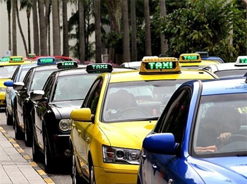 Đề xuất bỏ quy định 50 ôtô mới được kinh doanh taxi