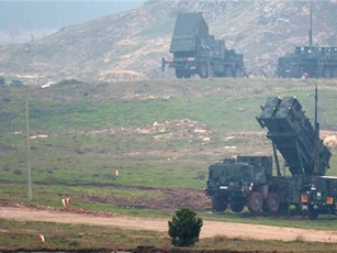 Ba Lan tiết lộ hợp đồng "khủng" mua tên lửa Patriot